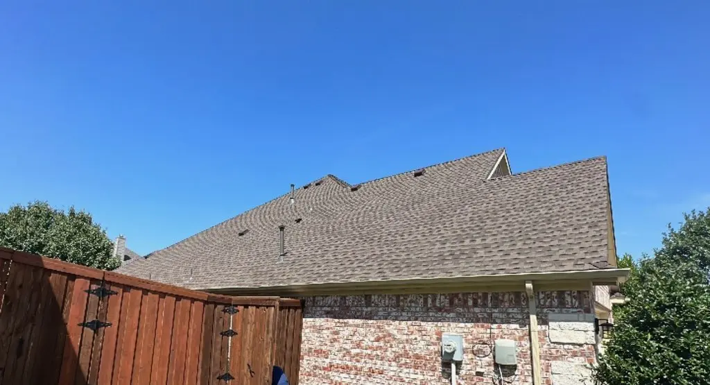 Completed roof replacement project in Rockford